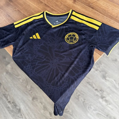 CAMISETA COLOMBIA NEGRA